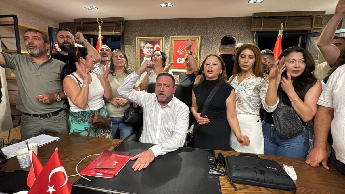 CHP İzmir’de görev değişimi krizi: Deniz Yücel’in sözleri gündem oldu