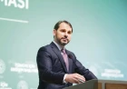 Berat Albayrak'tan Özür Dilemek, Siyasi Ahlakın Gereğidir!
