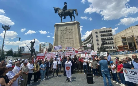 Emekli askerlerden maaş ve özlük hakları için Ankara’da çağrı