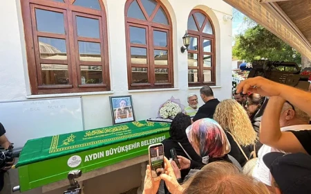 Ece İrtem Kuşadası’nda toprağa verildi, ölüm nedeni araştırılıyor