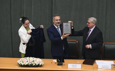 Hakan Fidan’a MGIMO’dan fahri doktora, Putin’den Kazan kabulü