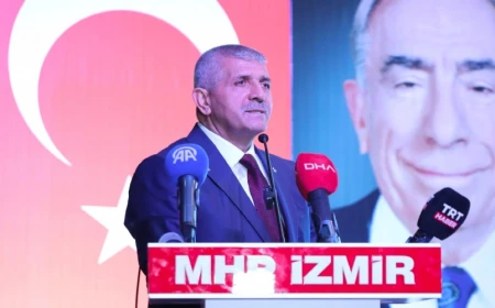 MHP İzmir Karabağlar’da toplandı: Şahin’den Terörsüz Türkiye mesajı