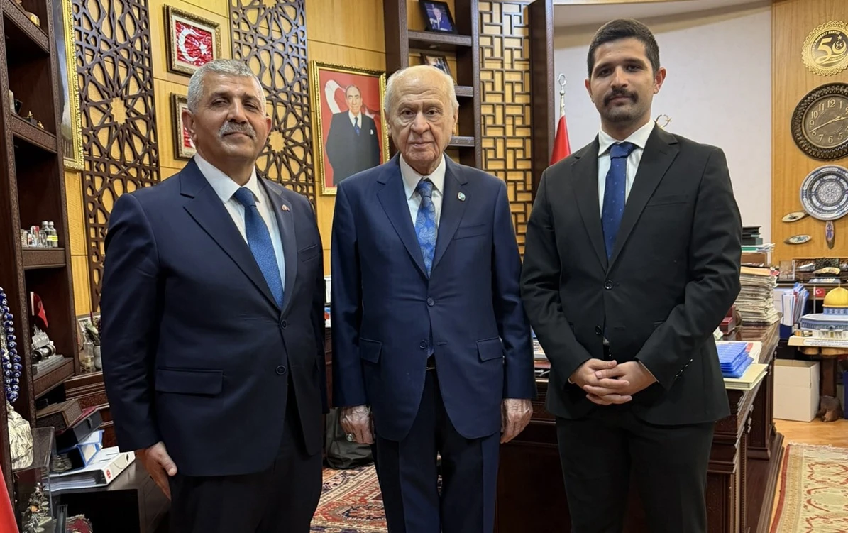 MHP İzmir’den Bahçeli’nin 29. yılına özel paylaşım