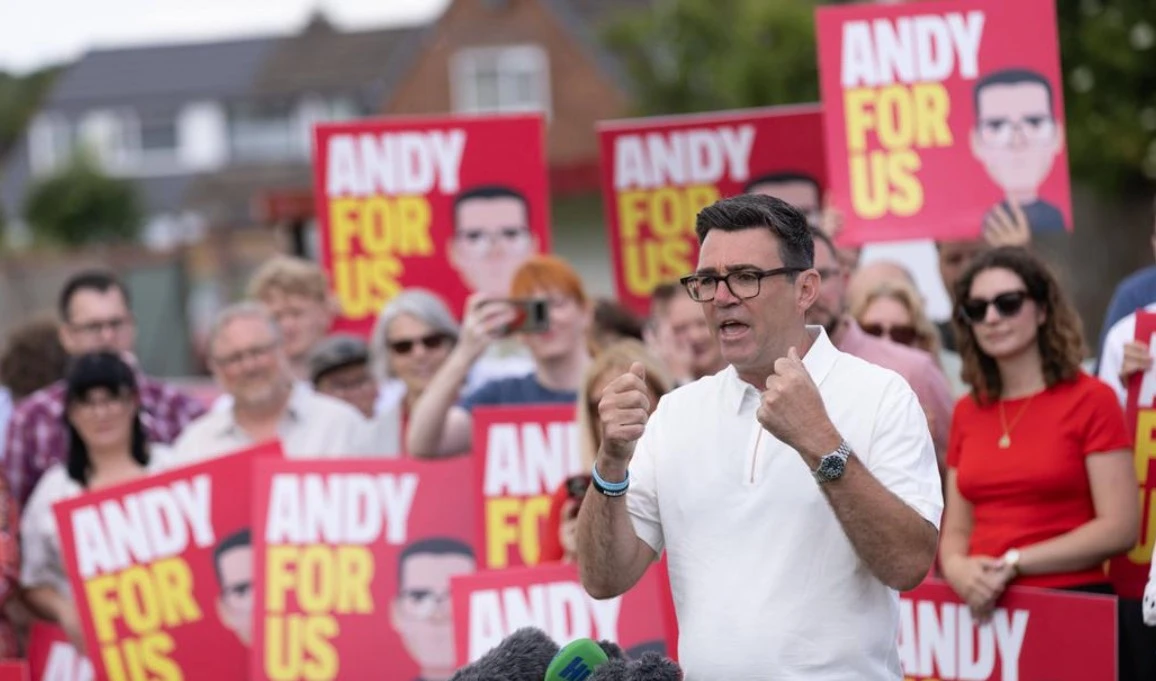 Birleşik Krallık’ın yeni Başbakanı Andy Burnham kimdir, ne vaat ediyor?