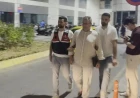 Cem Küçük şantaj ve yanıltıcı bilgi suçlamasıyla gözaltına alındı