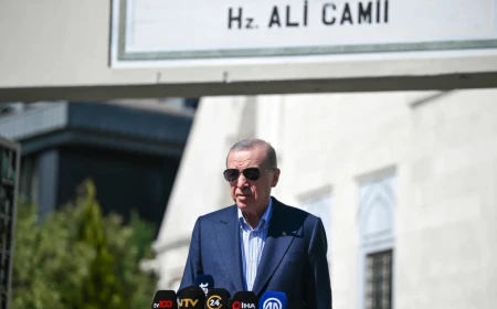 Erdoğan cuma namazını Üsküdar’daki Hz. Ali Camisi’nde kıldı