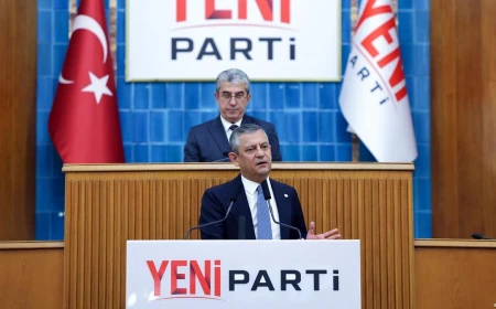 Siyasi partilerde bağış ve şatafat tartışması: Yasal olan etik mi?