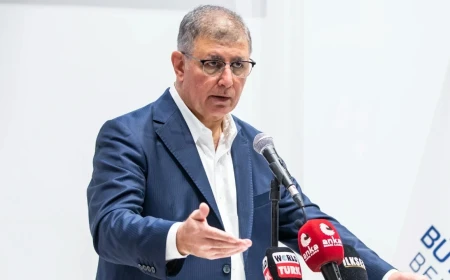 Cemil Tugay yeni parti kararını erteledi: Bağımsız kalacak