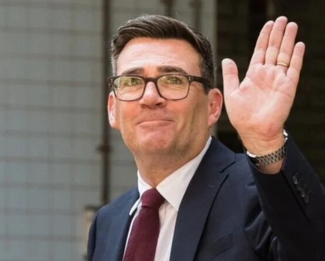 İngiltere Başbakanı Burnham’dan Zelenskiy’e yüzde 100 destek sözü
