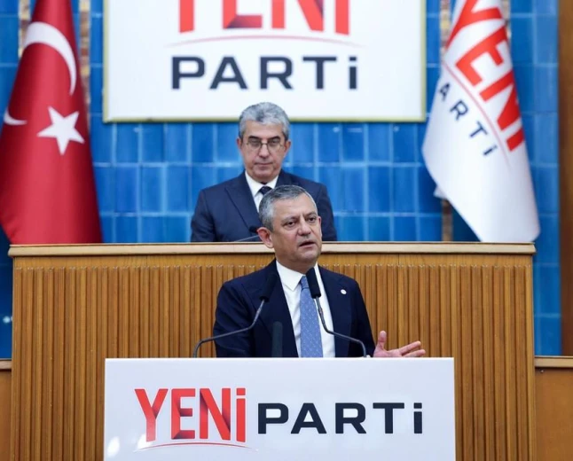 Siyasi partilerde bağış ve şatafat tartışması: Yasal olan etik mi?