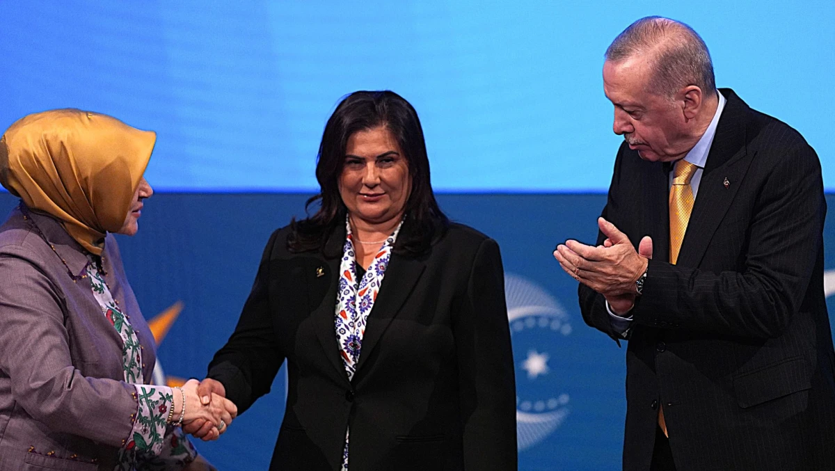 CHP’den AK Parti’ye transferlerin perde arkası: Sadakat neden çözülüyor?
