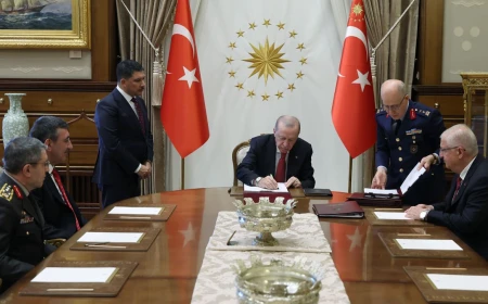 YAŞ kararları açıklandı: 63 general ve amiral emekli, 94 subay terfi etti