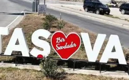 Taşova’da derneklere “tabela var, icraat zayıf” eleştirisi gündemde