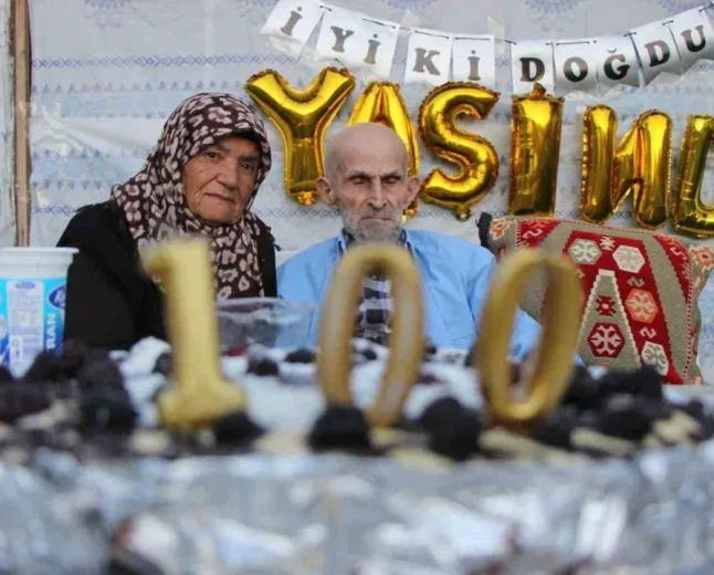 Amasya’da 100’üncü yaş gününü kutlayan Ali Gezer hayatını kaybetti