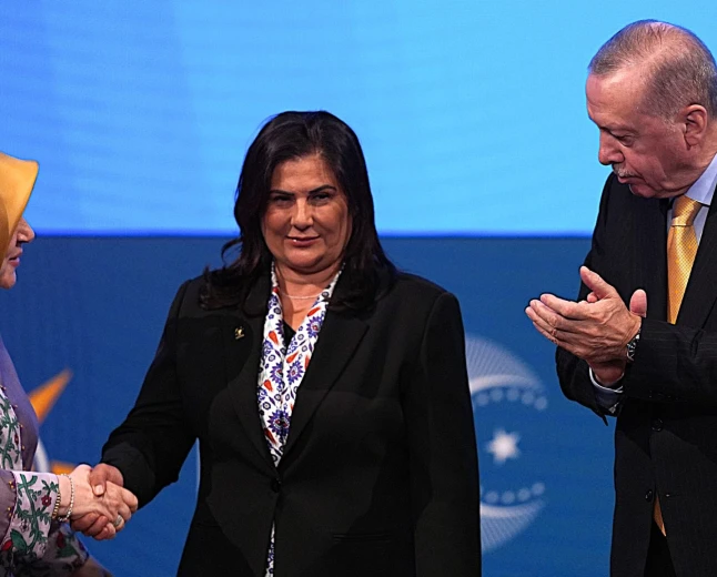 CHP’den AK Parti’ye transferlerin perde arkası: Sadakat neden çözülüyor?