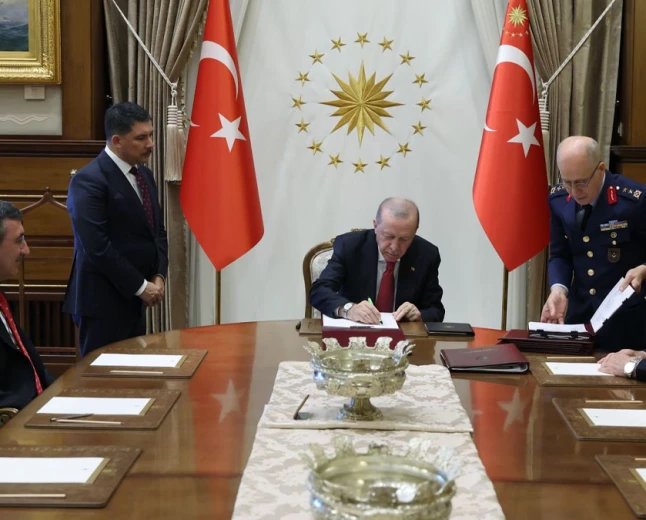 YAŞ kararları açıklandı: 63 general ve amiral emekli, 94 subay terfi etti