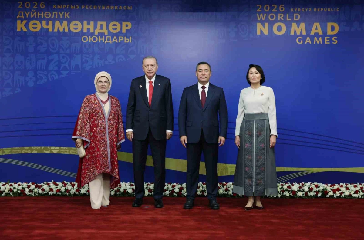 Erdoğan Bişkek Arena’da Caparov tarafından karşılandı, oyunlar başladı
