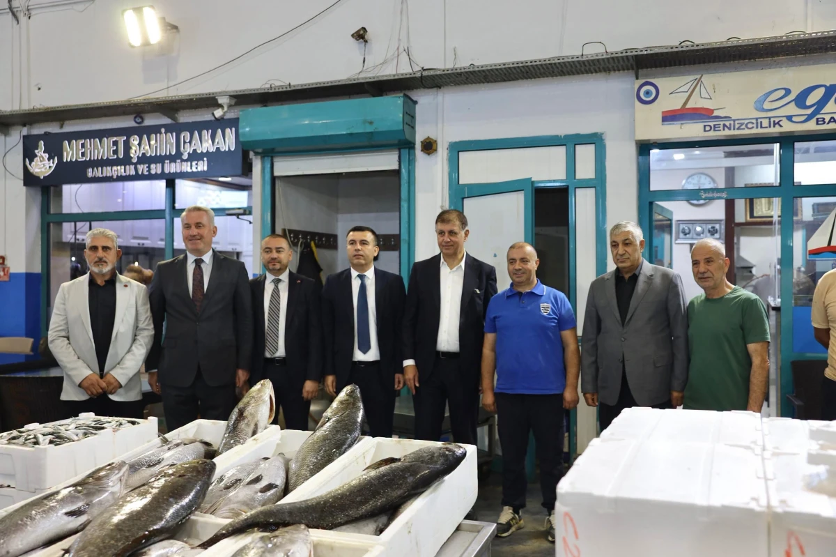 İzmir’de balıkçılık sezonu açıldı: İlk ürünler tezgâhlarda