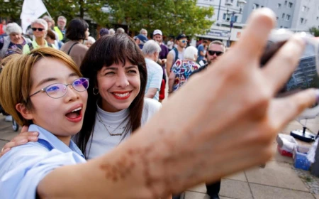 Berlin’de Sol Parti zaferi: Elif Eralp kimdir, ne vadediyor?