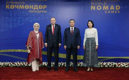 Erdoğan Bişkek Arena’da Caparov tarafından karşılandı, oyunlar başladı