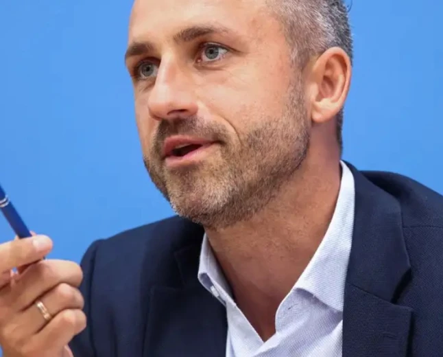 AfD’li Siegmund’un ‘tersine göç’ ve silah sözleri tepki çekti