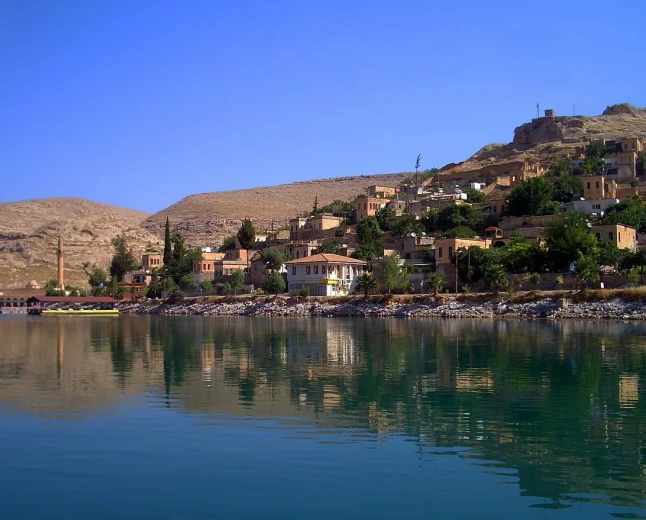 Halfeti batık şehir, karagül ve Rumkale ile ziyaretçilerini çekiyor