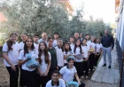  Kozan’da 1. sınıfta diktikleri zeytinleri 8. sınıfta hasat ettiler