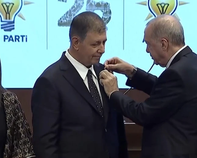 Cemil Tugay AK Parti’ye katıldı, Erdoğan’dan İzmir ve uzlaşı mesajı